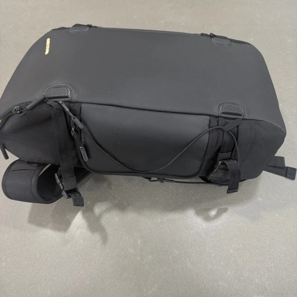 Incase‎ Kelly Slater Pro Pack GoPro Action Camera Backpack Black CL58084